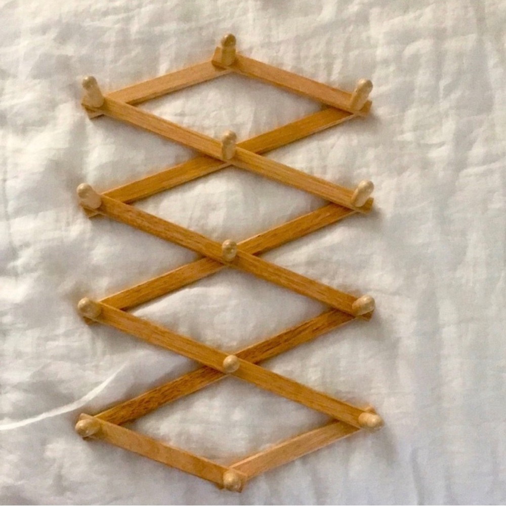 Wall mug rack - Picture 2 of 2
